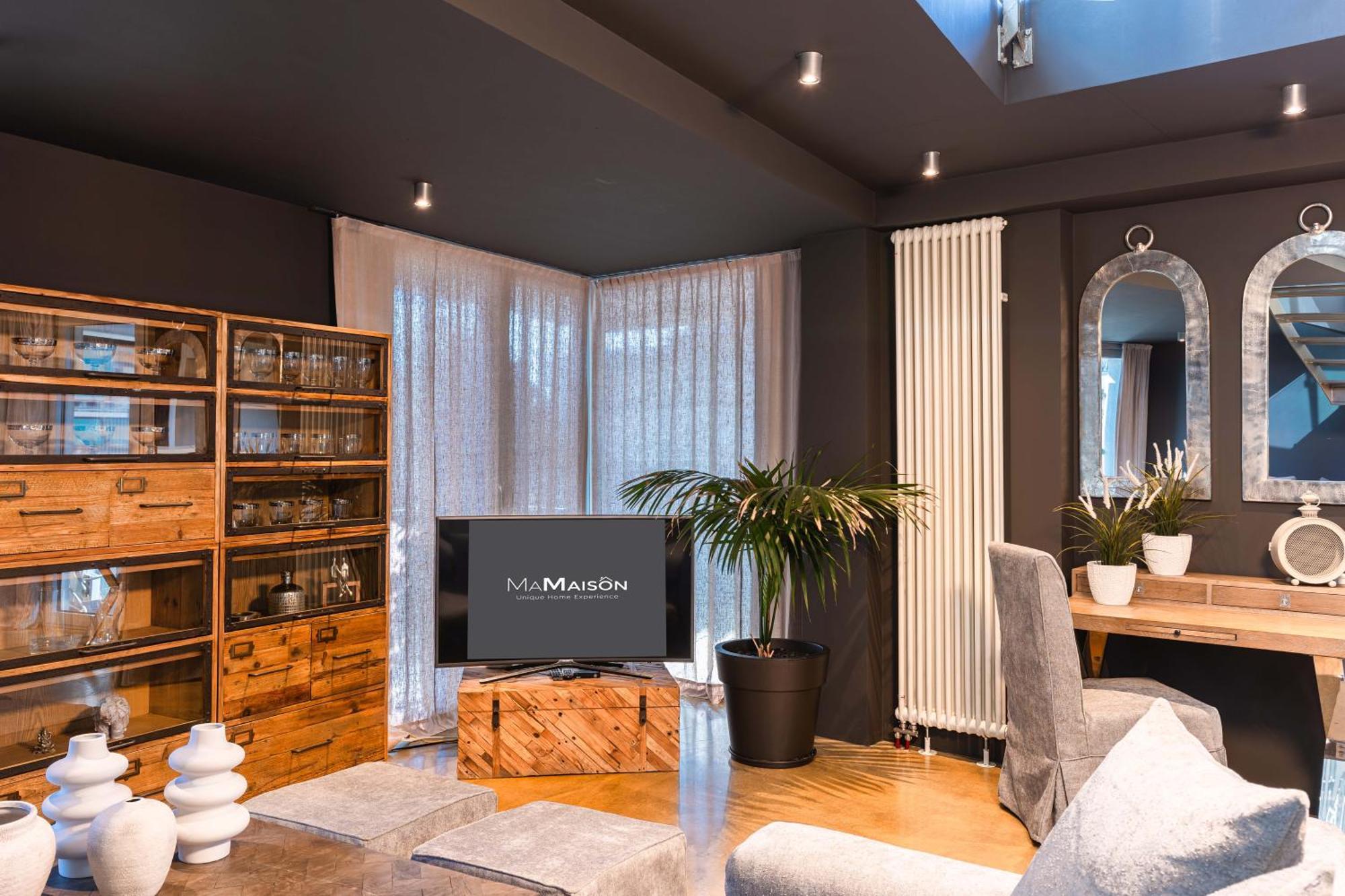 Ma Maison No5 Penthouse Loft, Private Heated Pool, Acropolis View, Ultra High Speed Internet 300 Mbps, Short Walk To Acropolis, Parking Upon Request, 1' From Metro Атина Екстериор снимка