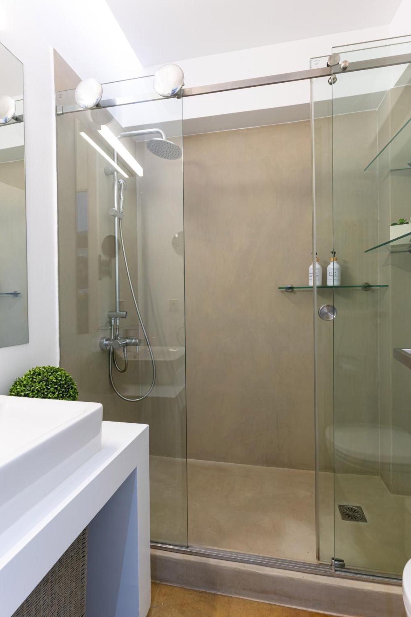 Ma Maison No5 Penthouse Loft, Private Heated Pool, Acropolis View, Ultra High Speed Internet 300 Mbps, Short Walk To Acropolis, Parking Upon Request, 1' From Metro Атина Екстериор снимка