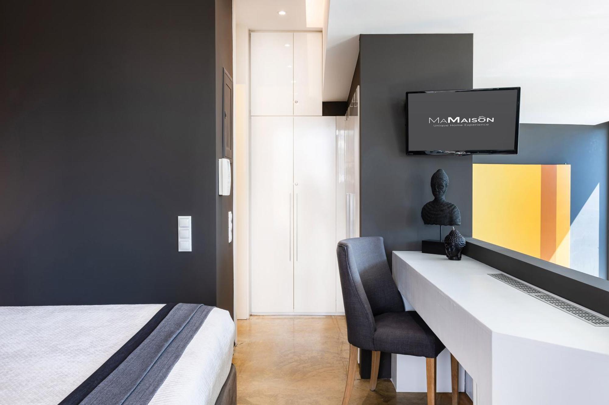 Ma Maison No5 Penthouse Loft, Private Heated Pool, Acropolis View, Ultra High Speed Internet 300 Mbps, Short Walk To Acropolis, Parking Upon Request, 1' From Metro Атина Екстериор снимка