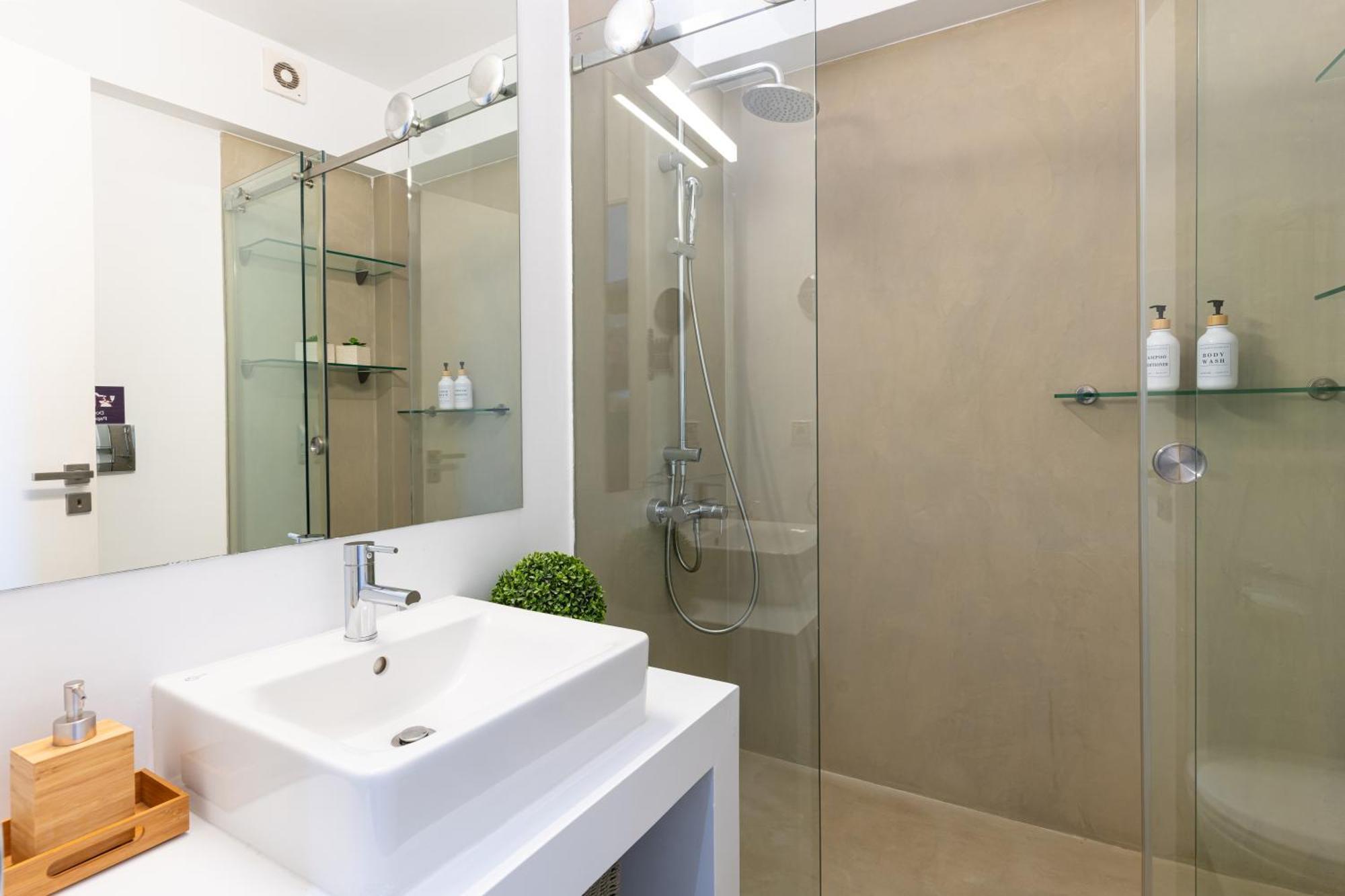 Ma Maison No5 Penthouse Loft, Private Heated Pool, Acropolis View, Ultra High Speed Internet 300 Mbps, Short Walk To Acropolis, Parking Upon Request, 1' From Metro Атина Екстериор снимка